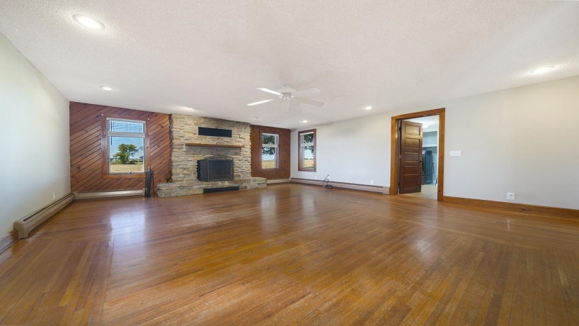 1182 Inlet, AMBOY, Illinois 61310, 5 Bedrooms Bedrooms, ,2 BathroomsBathrooms,House,For Sale,Inlet,202506656