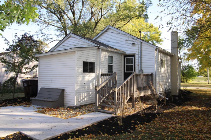 110 Winona, MACHESNEY PARK, Illinois 61115, 2 Bedrooms Bedrooms, ,1 BathroomBathrooms,House,For Sale,Winona,202506658