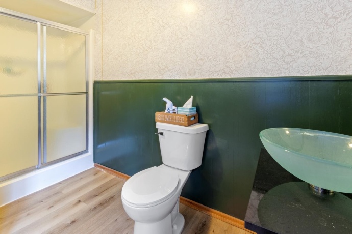 109 Blackberry, DIXON, Illinois 61021, 2 Bedrooms Bedrooms, ,2 BathroomsBathrooms,House,For Sale,Blackberry,202506661