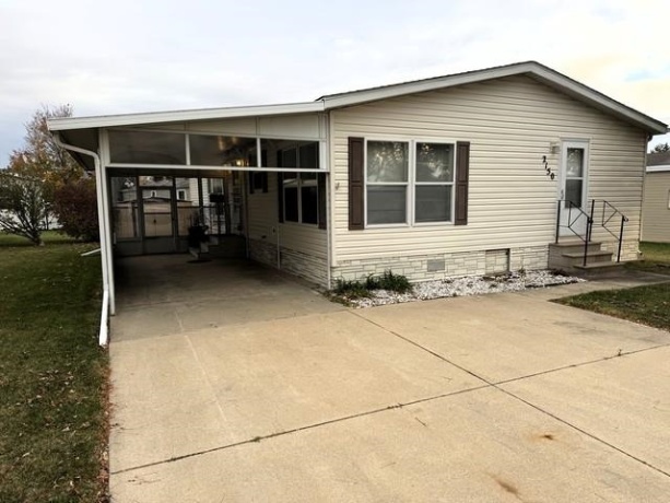 2150 Ivy, BELVIDERE, Illinois 61008, 2 Bedrooms Bedrooms, ,2 BathroomsBathrooms,House,For Sale,Ivy,202506662