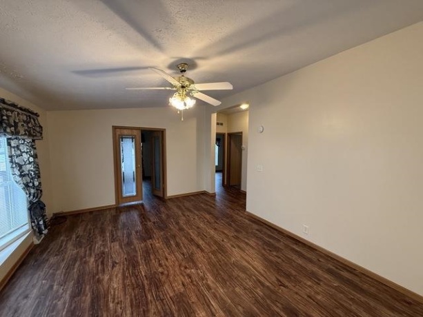 2150 Ivy, BELVIDERE, Illinois 61008, 2 Bedrooms Bedrooms, ,2 BathroomsBathrooms,House,For Sale,Ivy,202506662