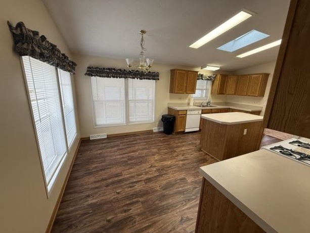 2150 Ivy, BELVIDERE, Illinois 61008, 2 Bedrooms Bedrooms, ,2 BathroomsBathrooms,House,For Sale,Ivy,202506662