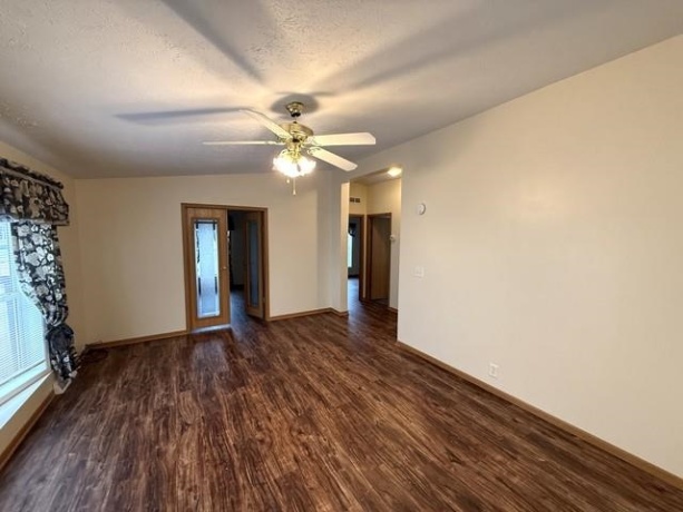 2150 Ivy, BELVIDERE, Illinois 61008, 2 Bedrooms Bedrooms, ,2 BathroomsBathrooms,House,For Sale,Ivy,202506662