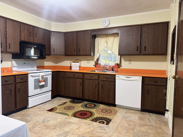 113 LIBERTY, BROWNTOWN, Wisconsin 53522, 3 Bedrooms Bedrooms, ,2 BathroomsBathrooms,House,For Sale,LIBERTY,202506664