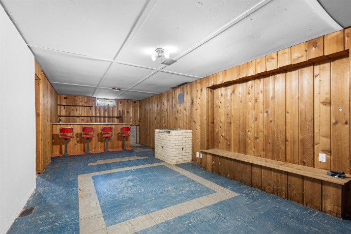 6402 East, LOVES PARK, Illinois 61111, 3 Bedrooms Bedrooms, ,2 BathroomsBathrooms,House,For Sale,East,202506666