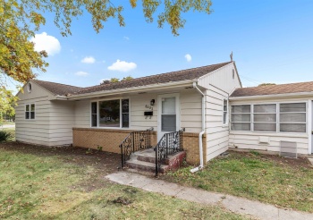 6402 East, LOVES PARK, Illinois 61111, 3 Bedrooms Bedrooms, ,2 BathroomsBathrooms,House,For Sale,East,202506666