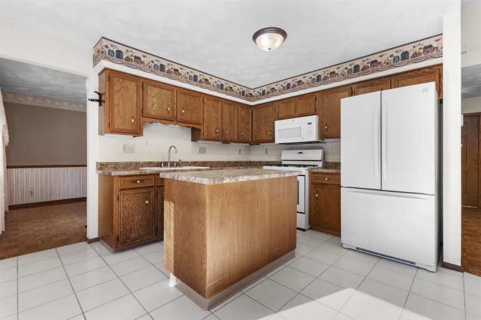 6081 DENWOOD, ROCKFORD, Illinois 61114, 4 Bedrooms Bedrooms, ,3 BathroomsBathrooms,House,For Sale,DENWOOD,202506669