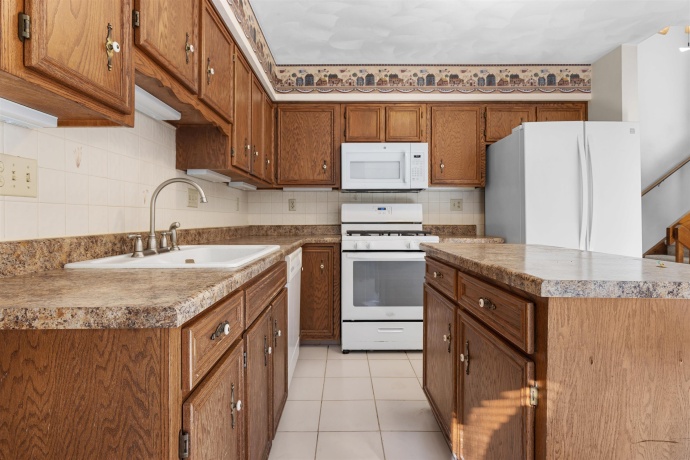 6081 DENWOOD, ROCKFORD, Illinois 61114, 4 Bedrooms Bedrooms, ,3 BathroomsBathrooms,House,For Sale,DENWOOD,202506669