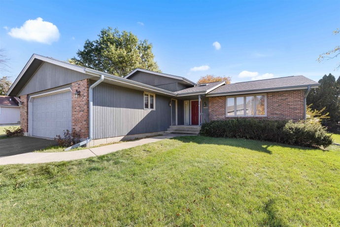 6081 DENWOOD, ROCKFORD, Illinois 61114, 4 Bedrooms Bedrooms, ,3 BathroomsBathrooms,House,For Sale,DENWOOD,202506669