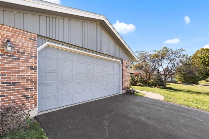 6081 DENWOOD, ROCKFORD, Illinois 61114, 4 Bedrooms Bedrooms, ,3 BathroomsBathrooms,House,For Sale,DENWOOD,202506669