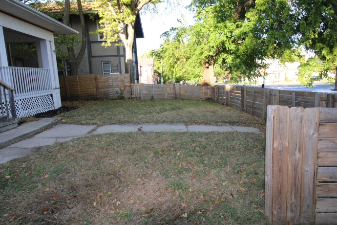 842 Court, ROCKFORD, Illinois 61103, ,3 - 4 Units,For Sale,Court,202506670