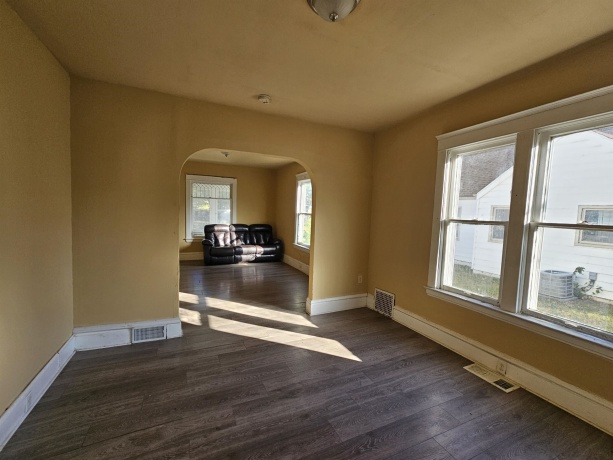 2308 Hecker, ROCKFORD, Illinois 61103, 4 Bedrooms Bedrooms, ,1 BathroomBathrooms,House,For Sale,Hecker,202506672