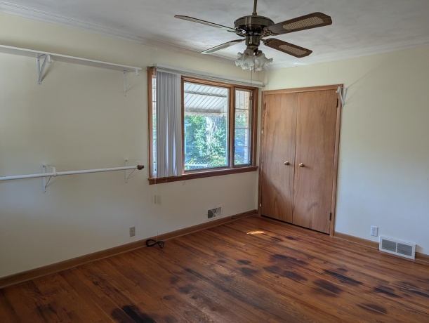 2215 Guilford, ROCKFORD, Illinois 61107, 4 Bedrooms Bedrooms, ,2 BathroomsBathrooms,House,For Sale,Guilford,202506673