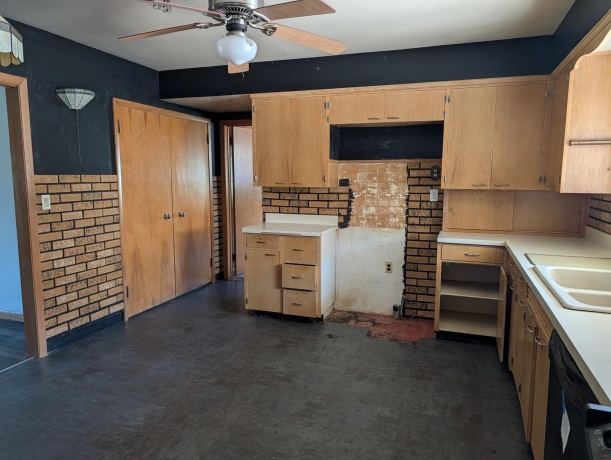 2215 Guilford, ROCKFORD, Illinois 61107, 4 Bedrooms Bedrooms, ,2 BathroomsBathrooms,House,For Sale,Guilford,202506673