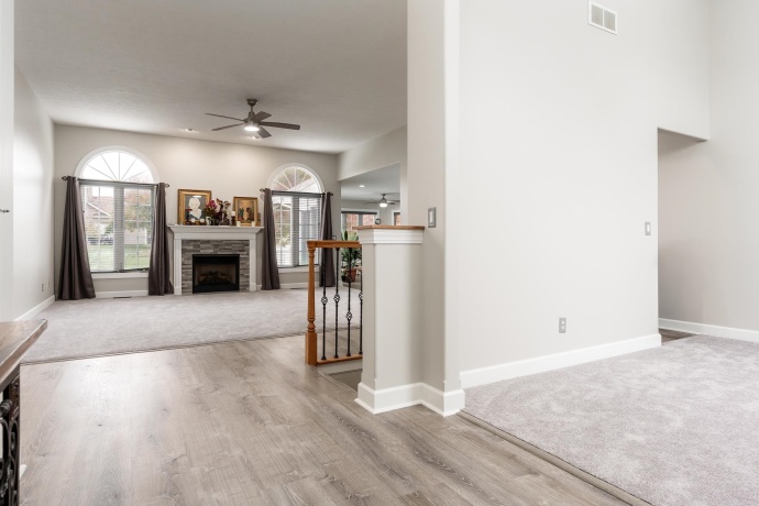 664 Elberon, ROSCOE, Illinois 61073, 5 Bedrooms Bedrooms, ,3 BathroomsBathrooms,House,For Sale,Elberon,202506676