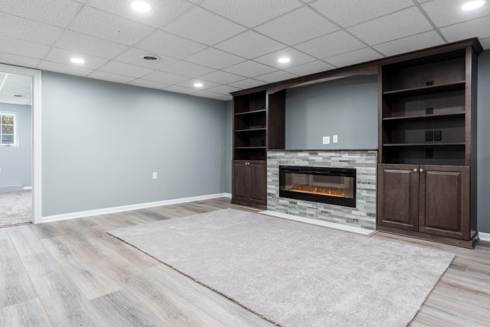 664 Elberon, ROSCOE, Illinois 61073, 5 Bedrooms Bedrooms, ,3 BathroomsBathrooms,House,For Sale,Elberon,202506676