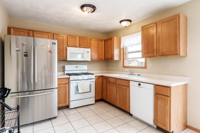 3854 Allenhurst, ROCKFORD, Illinois 61101, 4 Bedrooms Bedrooms, ,2 BathroomsBathrooms,House,For Sale,Allenhurst,202506678