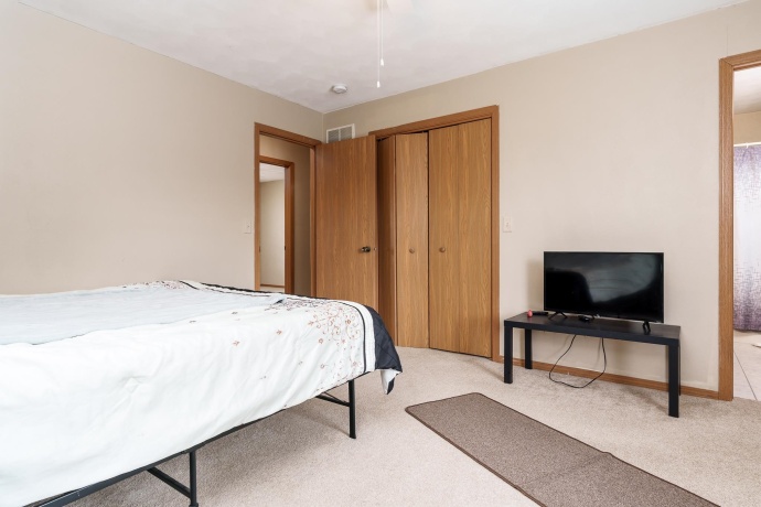 3854 Allenhurst, ROCKFORD, Illinois 61101, 4 Bedrooms Bedrooms, ,2 BathroomsBathrooms,House,For Sale,Allenhurst,202506678