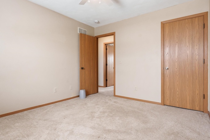 3854 Allenhurst, ROCKFORD, Illinois 61101, 4 Bedrooms Bedrooms, ,2 BathroomsBathrooms,House,For Sale,Allenhurst,202506678