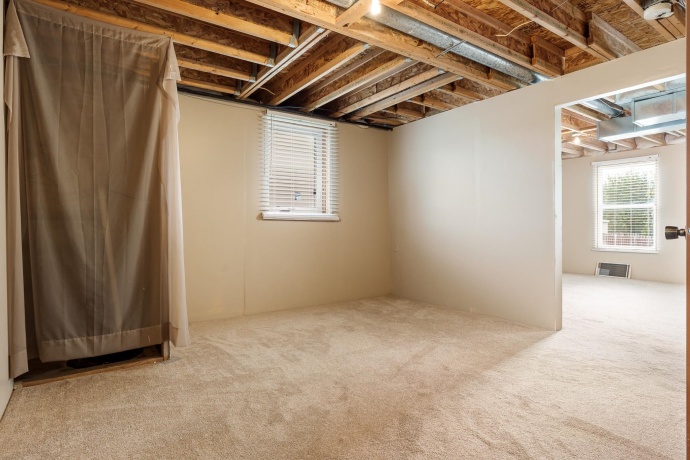 3854 Allenhurst, ROCKFORD, Illinois 61101, 4 Bedrooms Bedrooms, ,2 BathroomsBathrooms,House,For Sale,Allenhurst,202506678