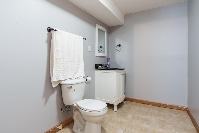 3854 Allenhurst, ROCKFORD, Illinois 61101, 4 Bedrooms Bedrooms, ,2 BathroomsBathrooms,House,For Sale,Allenhurst,202506678