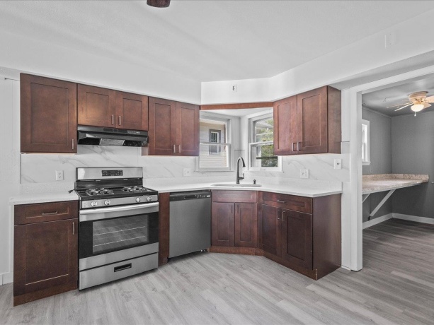 1111 20th, ROCKFORD, Illinois 61104, 4 Bedrooms Bedrooms, ,1 BathroomBathrooms,House,For Sale,20th,202506419