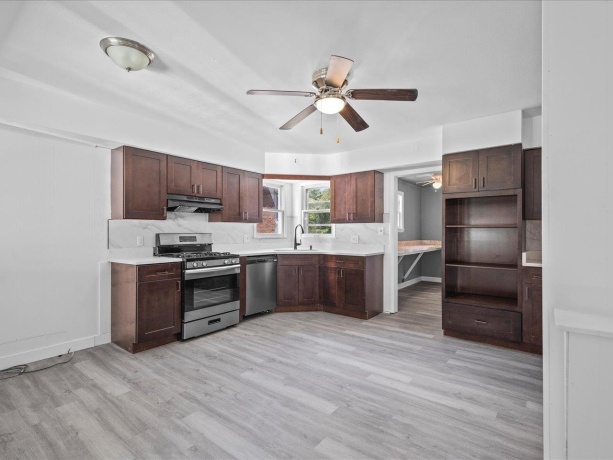 1111 20th, ROCKFORD, Illinois 61104, 4 Bedrooms Bedrooms, ,1 BathroomBathrooms,House,For Sale,20th,202506419