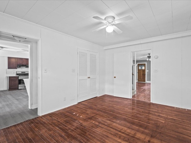 1111 20th, ROCKFORD, Illinois 61104, 4 Bedrooms Bedrooms, ,1 BathroomBathrooms,House,For Sale,20th,202506419