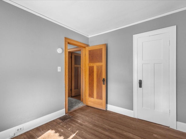 1111 20th, ROCKFORD, Illinois 61104, 4 Bedrooms Bedrooms, ,1 BathroomBathrooms,House,For Sale,20th,202506419