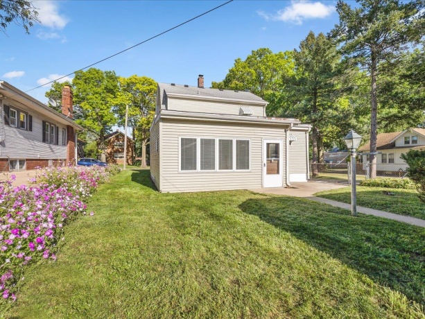 1111 20th, ROCKFORD, Illinois 61104, 4 Bedrooms Bedrooms, ,1 BathroomBathrooms,House,For Sale,20th,202506419