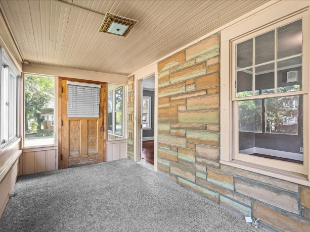 1111 20th, ROCKFORD, Illinois 61104, 4 Bedrooms Bedrooms, ,1 BathroomBathrooms,House,For Sale,20th,202506419