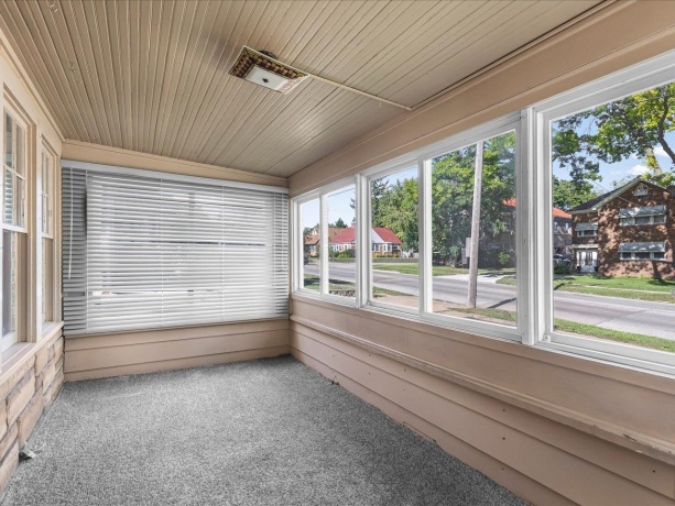 1111 20th, ROCKFORD, Illinois 61104, 4 Bedrooms Bedrooms, ,1 BathroomBathrooms,House,For Sale,20th,202506419