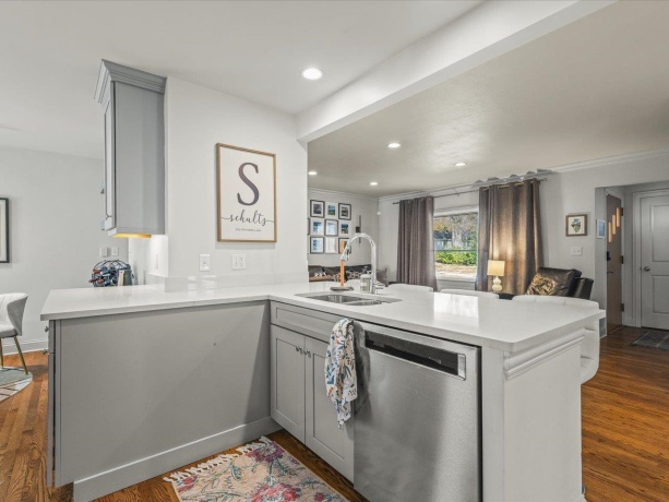 1909 23rd, ROCKFORD, Illinois 61108, 3 Bedrooms Bedrooms, ,2 BathroomsBathrooms,House,For Sale,23rd,202506685