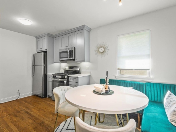 1909 23rd, ROCKFORD, Illinois 61108, 3 Bedrooms Bedrooms, ,2 BathroomsBathrooms,House,For Sale,23rd,202506685