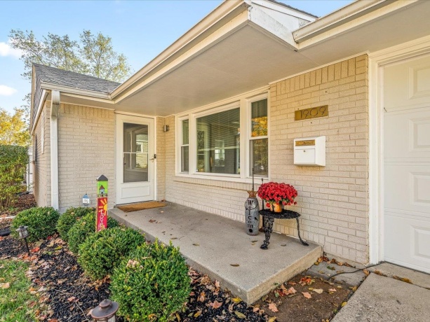 1909 23rd, ROCKFORD, Illinois 61108, 3 Bedrooms Bedrooms, ,2 BathroomsBathrooms,House,For Sale,23rd,202506685