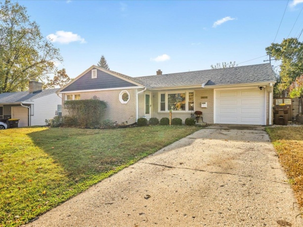 1909 23rd, ROCKFORD, Illinois 61108, 3 Bedrooms Bedrooms, ,2 BathroomsBathrooms,House,For Sale,23rd,202506685