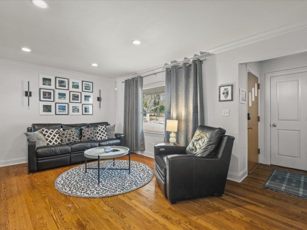 1909 23rd, ROCKFORD, Illinois 61108, 3 Bedrooms Bedrooms, ,2 BathroomsBathrooms,House,For Sale,23rd,202506685