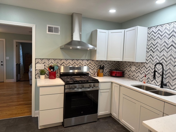 6320 John St., LOVES PARK, Illinois 61111, 3 Bedrooms Bedrooms, ,2 BathroomsBathrooms,House,For Sale,John St.,202506692