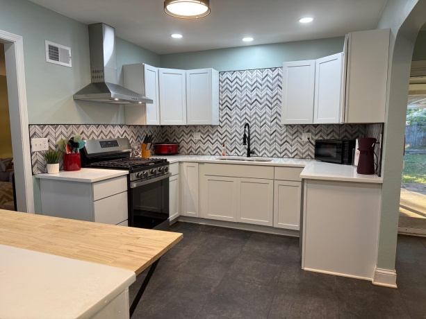 6320 John St., LOVES PARK, Illinois 61111, 3 Bedrooms Bedrooms, ,2 BathroomsBathrooms,House,For Sale,John St.,202506692