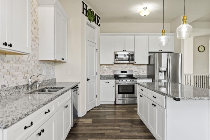 9950 Leanna, ROSCOE, Illinois 61073, 3 Bedrooms Bedrooms, ,2 BathroomsBathrooms,House,For Sale,Leanna,202506694