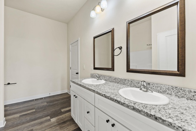 9950 Leanna, ROSCOE, Illinois 61073, 3 Bedrooms Bedrooms, ,2 BathroomsBathrooms,House,For Sale,Leanna,202506694