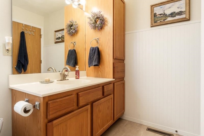 3805 Northline, ROCKFORD, Illinois 61101, 3 Bedrooms Bedrooms, ,1 BathroomBathrooms,House,For Sale,Northline,202506698