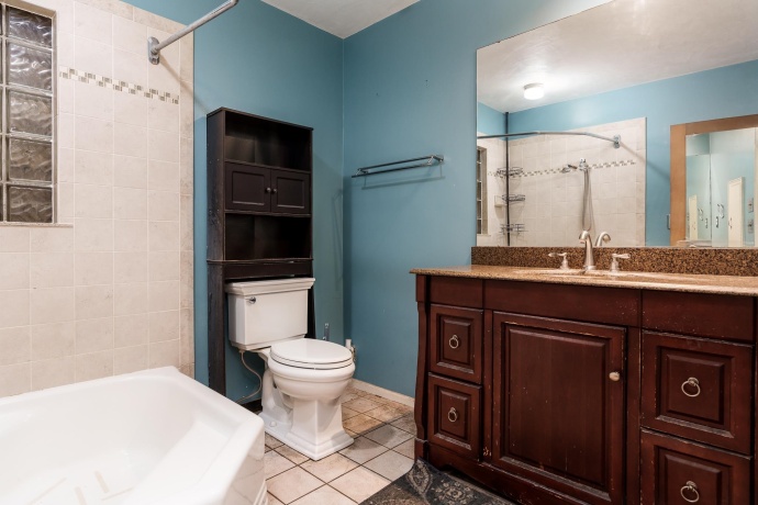 224 Rockford, ROCKFORD, Illinois 61107, 2 Bedrooms Bedrooms, ,1 BathroomBathrooms,House,For Sale,Rockford,202504487