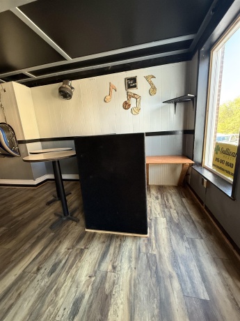 206 Market, MOUNT CARROLL, Illinois 61053, ,Mixed Use,For Sale,Market,202506705