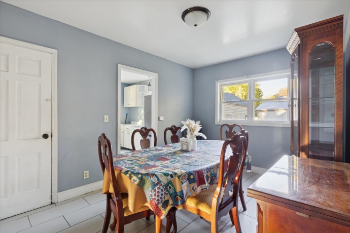 305 Foster, ROCKFORD, Illinois 61102, 2 Bedrooms Bedrooms, ,1 BathroomBathrooms,House,For Sale,Foster,202506707