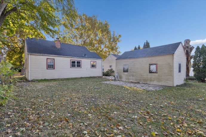 305 Foster, ROCKFORD, Illinois 61102, 2 Bedrooms Bedrooms, ,1 BathroomBathrooms,House,For Sale,Foster,202506707