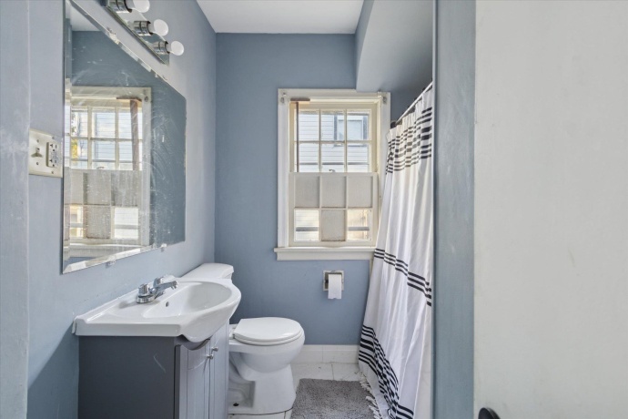 305 Foster, ROCKFORD, Illinois 61102, 2 Bedrooms Bedrooms, ,1 BathroomBathrooms,House,For Sale,Foster,202506707