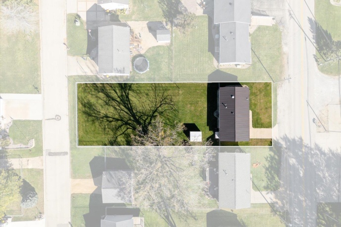 8920 Badger, EAST DUBUQUE, Illinois 61025, 3 Bedrooms Bedrooms, ,1 BathroomBathrooms,House,For Sale,Badger,202506709