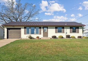 8920 Badger, EAST DUBUQUE, Illinois 61025, 3 Bedrooms Bedrooms, ,1 BathroomBathrooms,House,For Sale,Badger,202506709