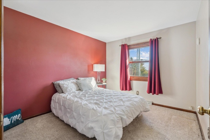 8920 Badger, EAST DUBUQUE, Illinois 61025, 3 Bedrooms Bedrooms, ,1 BathroomBathrooms,House,For Sale,Badger,202506709